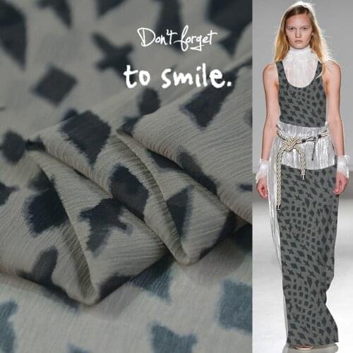 Dark abstarct print crinkle pure silk georgette gauze fabric thin and soft for summer,SCG660