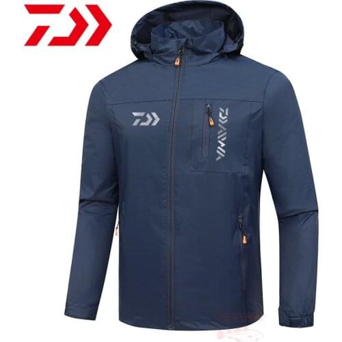 Daiwa Summer Fishing Clothes Men Thin Long Sleeve Fishing Shirt Watertight Fishing Jacket Outdoor Windproof Fishing Clothing