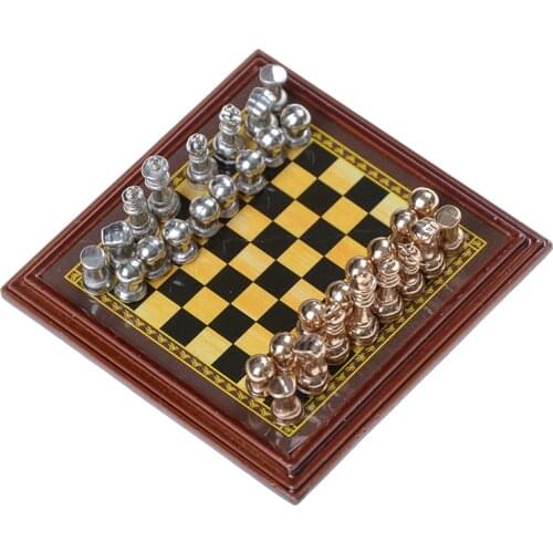 Classic Zinc Alloy Chess Pieces Wooden Chessboard Chess Game Set With King Outdoor Game High Quality Chess