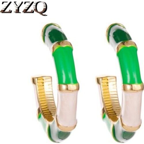 ZYZQ High Quality Vintage Stud Earrings Fashion Letter C Shaped Design Two Color Model Lovely New Years Gift Wholesale Earrings