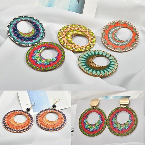 Holiday Beach, European and American atmosphere, antique, painted wood chips, DIY earrings accessories, handmade materials