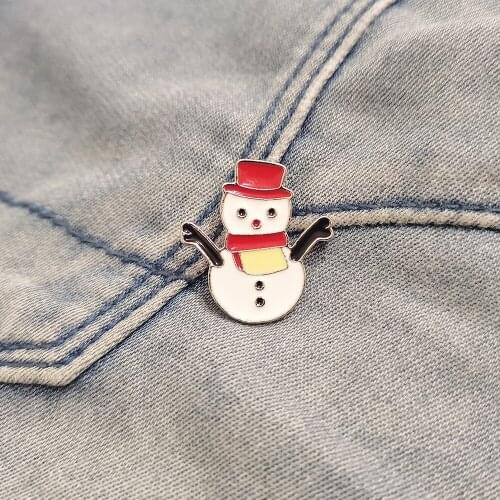 Animal Enamel Pin Custom Snowman Brooch Bag Lapel Pin Cartoon Funny Animal Badge Jewelry Gift for Kids Friends