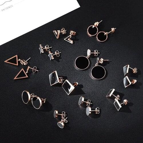 Titanium Steel Stud Earrings Fashion Korea Black Color Geometry Triangle Stars Round Square Womens Punk Earrings Party Gifts