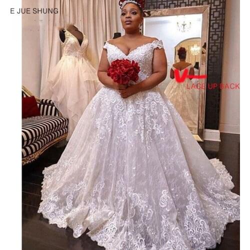 E JUE SHUNG White Lace Plus Size Wedding Dresses V-neck off the shoulder Lace Up Back Bridal Gowns vestido de noiva