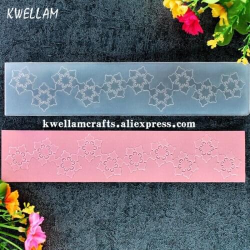 Christmas Decoration Snowflake Plastic Embossing Folder For Scrapbook DIY Album Card Tool Plastic Template 21.5x4.7cm KW8101321