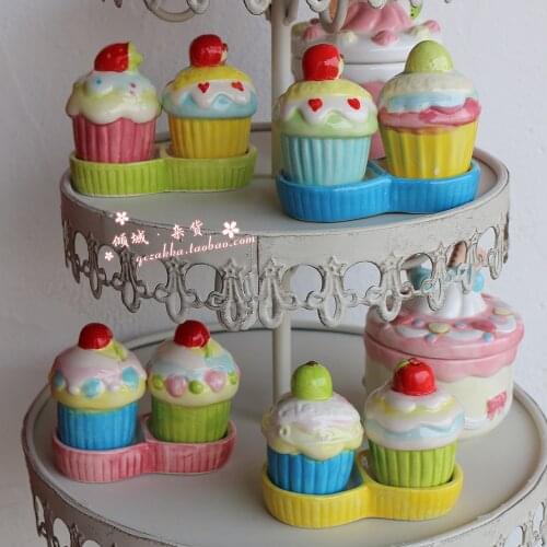 2pcs fruit cake pepper shaker hand-painted ceramic seasoning bottle tabletop decoration salt shaker Salt cellars gift CL70705