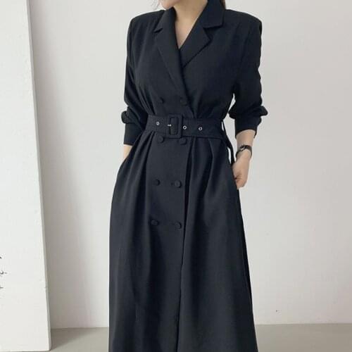 Autumn 2021 Vintage European Style Suit Collar Double Breasted Loose Pockets Windbreaker Jacket With Belt Office Ladies' Dresses