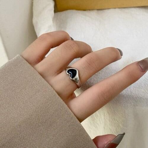 New Steampunk Big Black White Heart Rings For Women Ladys Fashionable Vintage Heart Midi Knuckle Ring For Party Christmas Gift