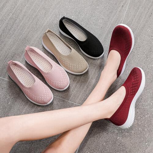 Womens Flat Shoes Summer Breathable Mesh Casual Flats Sneakers Ladies Fly Weaving Shallow Outdoor Slip-On Comfort Walking Shoes