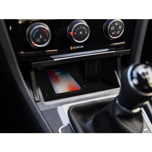 Qi Car Wireless Charger For iPhone Samsung S10 S9 car wireless charger for Volkswagen Golf 2016 2017 2018 2019 Fast Phone Holder