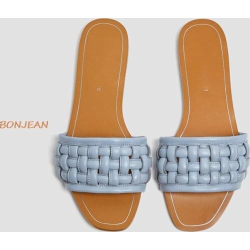 2020 New Summer Womens Slippers Flat With Women Square Toe Woven Leather Ladies Shoes Fashion Flat Peep Toe Ladies Slippers