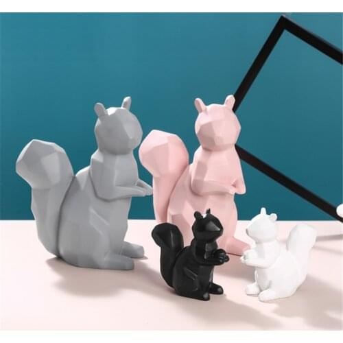 Nordic Resin Squirrel Statue Living Room Porch Room Desktop Wine Cabinet Decoration Ornaments Home Accessories Crafts