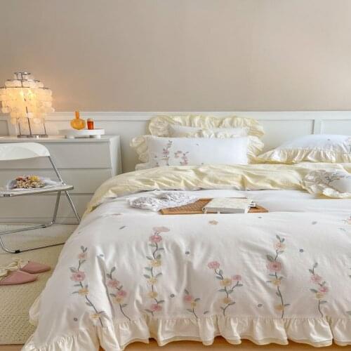 New Luxury Princess Bedding Set Flowers Embroidery 100% Cotton Double Duvet Cover Set Bed Fitted Sheet Pillowcases Home Textiles