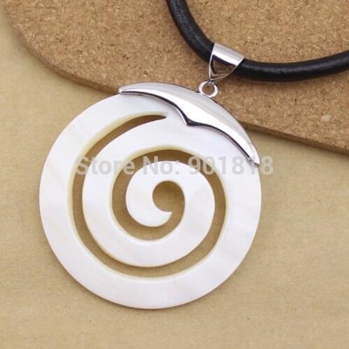 1PC Carved Hollow Out White Shell Necklaces Pendants Natural Charms for Jewelry Making Findings DIY Drops Oval Shape F1137