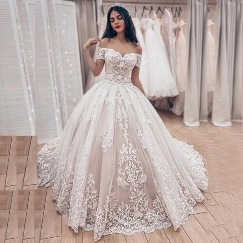 Vintage Gorgeous Princess Ball Gown Bridal Wedding Dresses Lace Off Shoulder Short Sleeve Wedding Gowns for Bride Sweetheart