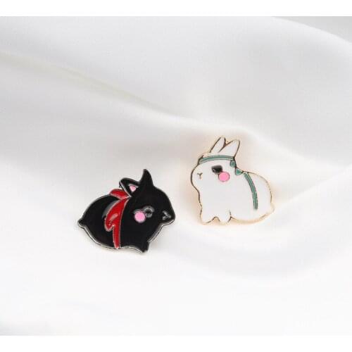 Enamel Rabbit Brooch Cartoon Animal Pin TV Fans Bag Clothes Lapel Pin Button Badge Jewelry Gift Brooches