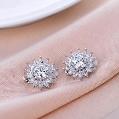 Luxury Silver Sunflower Cubic Zirconia Clip Earrings for Women Non Pierced Fashion CZ Crystal Stone Ear Clips Party Jewelry Gi