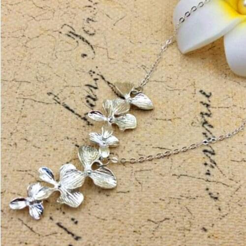 2018 Women Flower Orchid Pendant Necklace Europe Vintage Style Brief Simple Sliver Necklace Hot Jewelry Brand Design A043