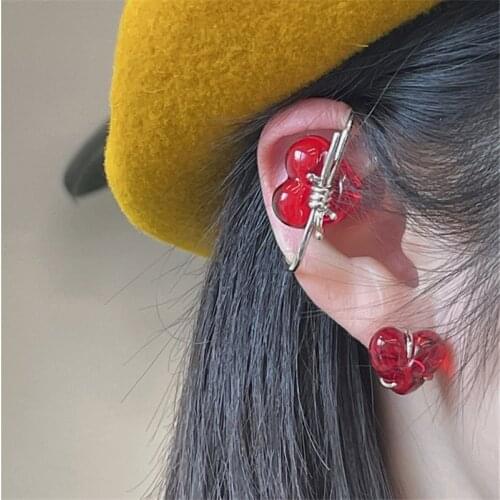 AOMU Fashion Retro Red Transparent Resin Metal Heart Earrings Sweet Cool Smooth Irregular Geometric Stud Earrings for Women