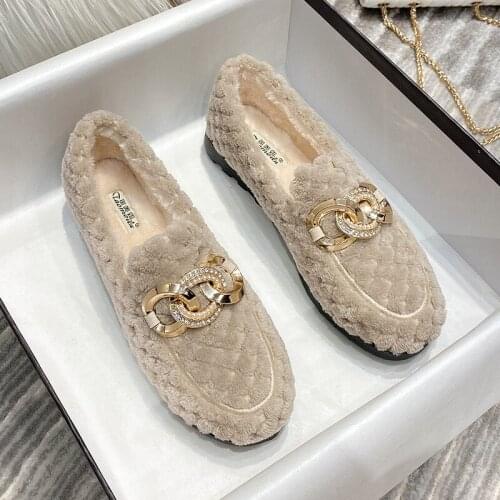 Winter Flats Shoes Women Plaid Furry Loafers Metal Decoration Round Toe Shoes Casual Slip on Fur Slides Oversized Zapatos Mujer