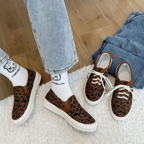 New Women Leopard Casual Canvas Shoes High Quality Fashion Outdoor Girl Slip-On Flat Sneakers Zapatos De Mujer Tenis Feminino