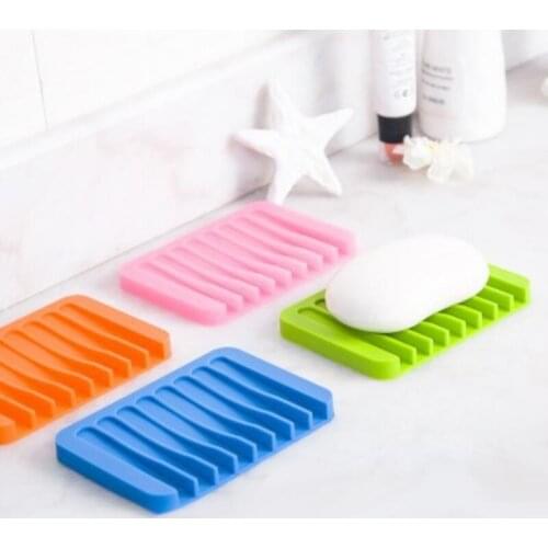 Cute Cartoon Silicone Soap Box Can Drop Soap Holder Dish Fashion PP Soap Basket Bathroom Accessories Home Supplies LX4463