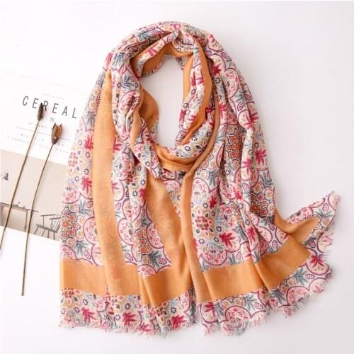2020 New Spring Small Flower Print Fringe Scarves Shawls Long Beach Soft Viscose Floral Wrap Scarf Hijab Free Shipping