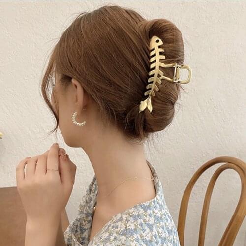 Chic Metallic Fishbone Hair Claws Crab Barrettes Simple Metal Hollow Out Hair Claw Clips Hair Accessories Large Size Shark Clip