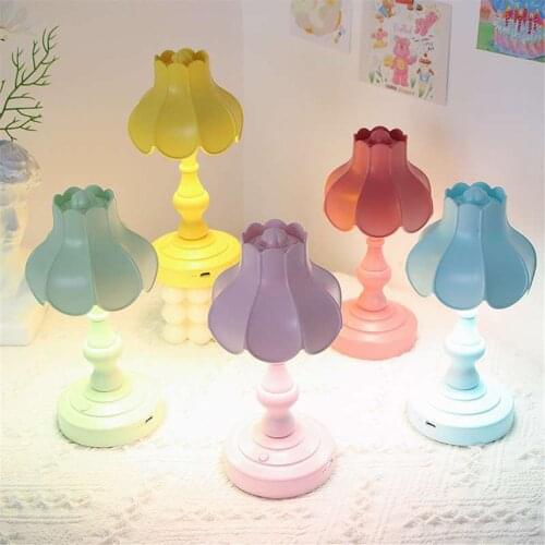 European Lotus Small Night Light Nostalgic Led Usb Book Light Bedroom Bedside Reading Lamp Mini Contracted Mini Led Desk Lamp