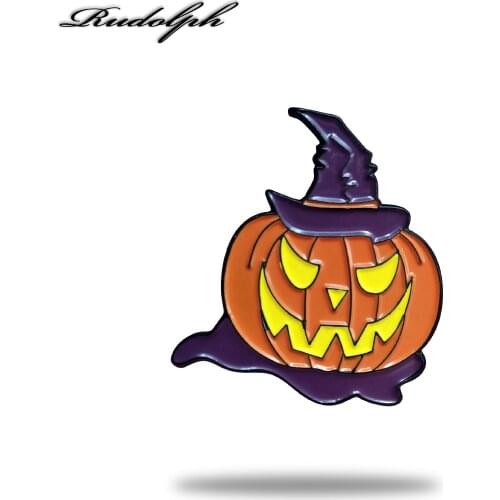 Halloween classic glow-in-the-dark pumpkin lapel pin