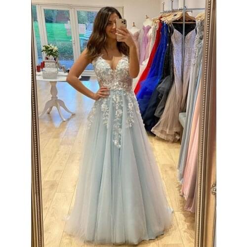 Sweet V-neck Evening Dress with Lace Appliques Flowers Floor Length A-line Prom Dress for Formal Occasions