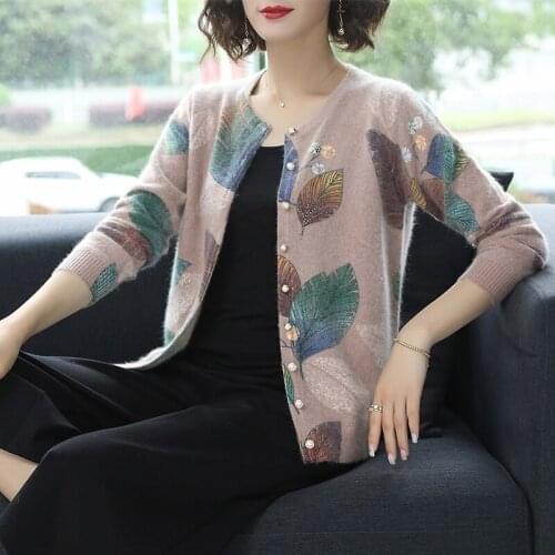 Spring autumn clothes foreign style sweater coat printing fashion loose large size knitted cardigan mothers wear female new