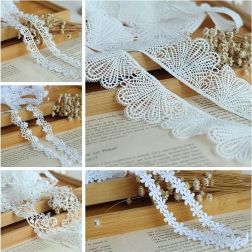 MLAEY 2y/lot Venise Lace Trim,White Lace Fabric , Rose Appliques Lace Ribbon , Alter Couture Supplies Vintage Style