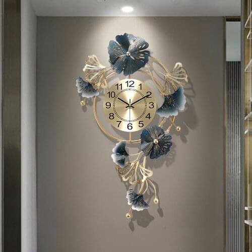 Nordic Luxury Ginkgo Leaf Wrought Iron Wall Clocks Hotel Store Porch Wall Sticker Crafts Home Livingroom Wall Hanging Decoration