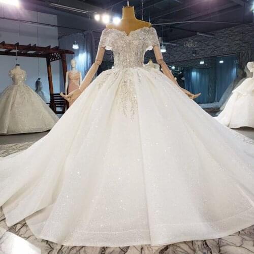 2021 Latest Style Gorgeous Beaded Luxury Ball Gown With Long Train Wedding Dresses Bridal Gown Crystal Wedding Dress