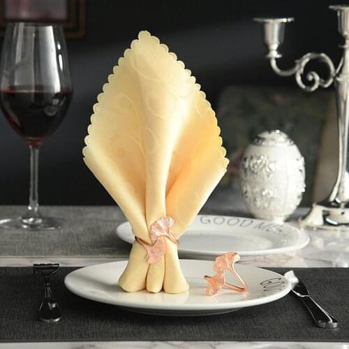 1pcs Ginkgo Leaf Napkin Rings Gold Silver Alloy Napkin Ring Towel Holder Party Decoration Table Decoration Accessories Tools