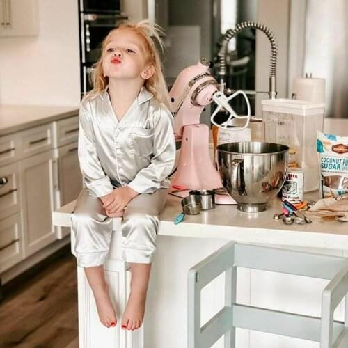 Childrens Clothing Kids Pajamas Silk Satin Tops Pants Autumn Winter Long Sleeve Nightwear Nightwear Girl Boy Pajama Sets