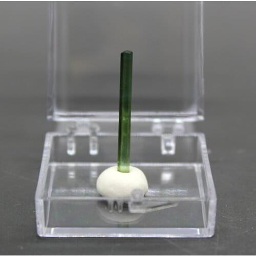 100% Natural Brazil green tourmaline mineral crystal specimens stones and crystals quartz crystals box size 3.4 cm free box