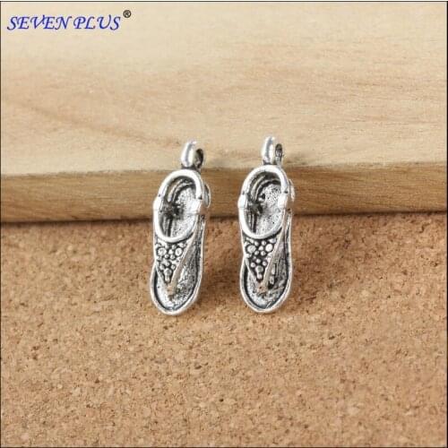 High Quality 50 Pieces/Lot 22mm*7mm Antique Silver Plated Women Flip Flop Sandal Shoe Charms For Jewelry Making