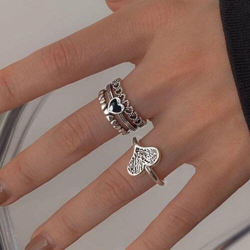 Aesthetic Luxury Love Heart Rings New Fashion Vintage Cute Hollow Geometric Handmade Jewelry Adjustable Couple Gifts for Women