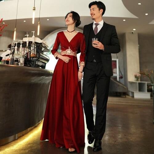 Special Occasion Dresses Vintage V-Neck Full Embroidery Pleat Backless Floor-Length A-Line Luxury Burgundy Women Prom Gown E909