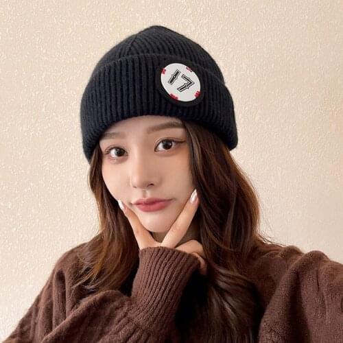 High Quality Beanie Hats For Women Knitted Hat Mens Balaclava Casual Design Bobble Hat Winter Knit Cap Unisex Autumn Warm