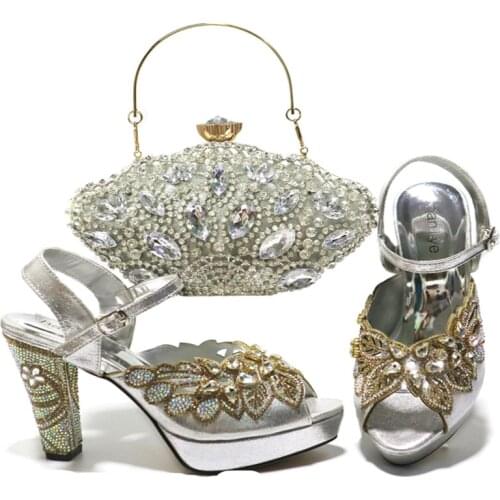 2020 Ladies Italian Design Shoes and Bag Set Decorated with Appliques Matching Shoes and Bag Set In Sky Silver Color for Party