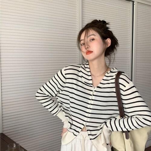 Casual Loose Autumn Cardigan Women Zipper Spring Autumn Knitted Striped Fall 2021 Women Clothing Sweaters Hooded Fashion