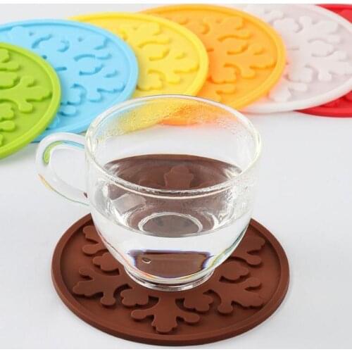 Silicone Snowflake Coasters Cup Coaster Table Decoration Tea Mug Placemat Cup Coaster Mat Pad Drinks Holders Wholesale