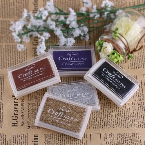 1Pc 2020 Hot Fashion Colorful Oil Based Craft Ink Pad Rubber Stamps for Fabric Wood Paper Wedding DIY Craft Gift Finger Print