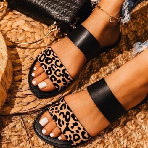 Foreign Trade Summer New Style European And American Sandals Flat Bottom Ladies Slippers In Stock Flat Bottom Hollow Sandals And