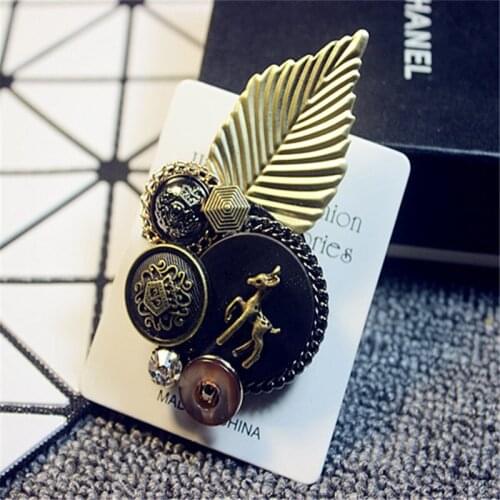New Woman Brooches Pins Metal Leaf Big Crown Long Tassel Rhinestones Corsage Collar Simulated Pearl Fashion Jewelry