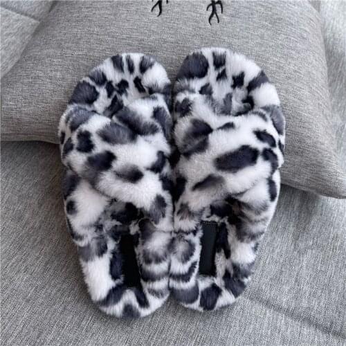 Hot Woman Shoes 2021 Spring Fashion Faux Fur Slippers Womens Slippers Slip On Flip Flops Fur Slippers Women Slides Size 36-43