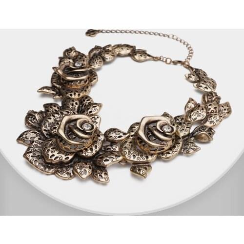 Amorita boutique trendy Metal rose necklaces